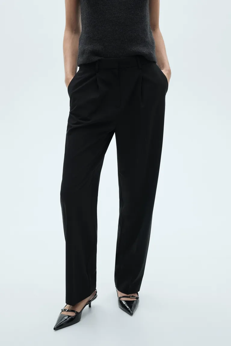 Pantalón recto con pinzas de Mango en Pantalones para argentina