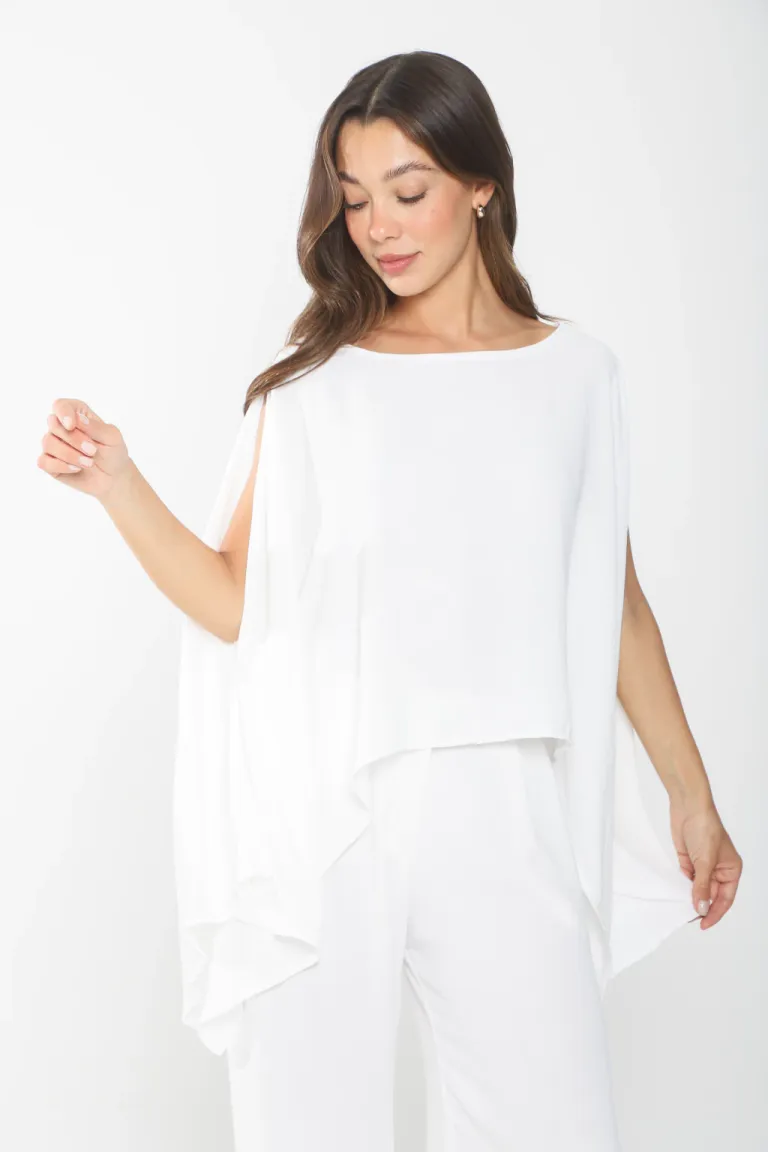 Blusa negra con mangas amplias y hombros descubiertos de Belle en Blusas para argentina