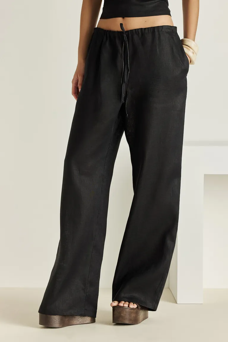 Pantalón amplio y cómodo para el verano, con ajuste en la cintura de Tucci en Pantalones para argentina