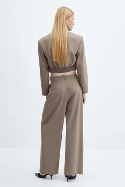 Chaqueta crop con botones de Mango en Chaquetas para argentina
