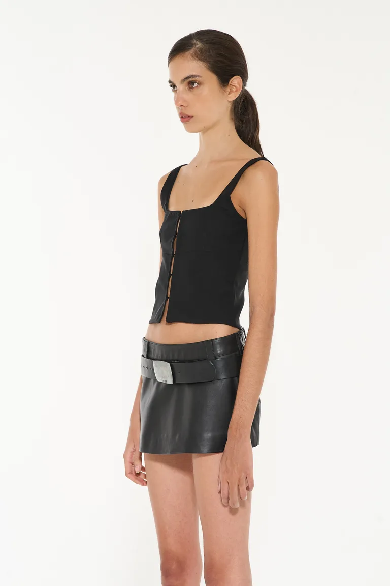 Top corset negro de diseño con escote cuadrado y breteles decorativos de Ay Not Dead en Tops para argentina