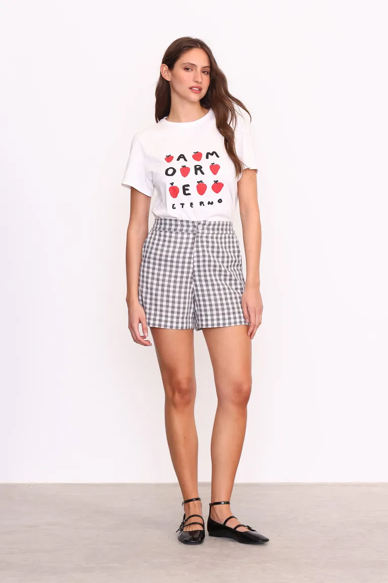 Short con estampado vichy, prenda estilosa y cómoda para el verano de Yagmour en Shorts para argentina