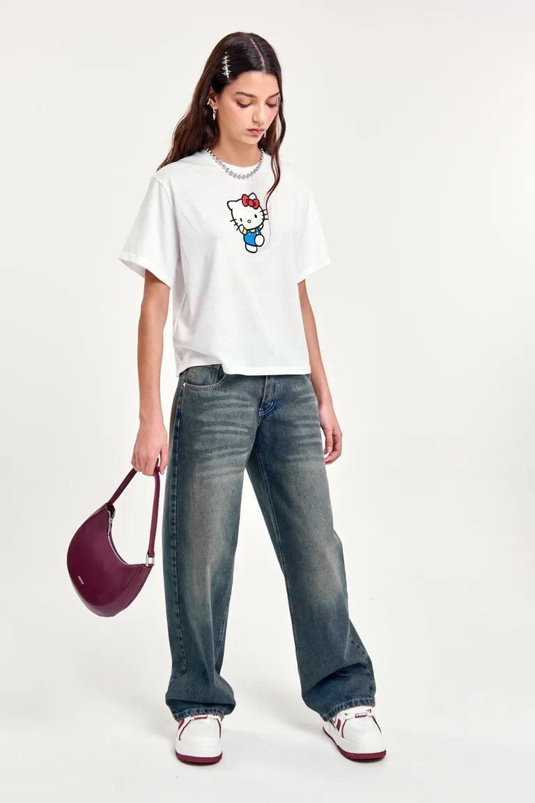 Remera de jersey blanco con estampa de Kitty, ideal para looks relajados de 47 Street en Remeras para argentina