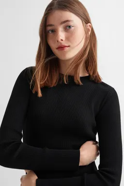 Top canalé espalda descubierta de Mango Teen en Tops para argentina