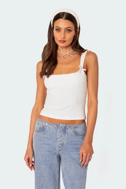 Musculosa lola textura rib de Edikted en Tops para argentina