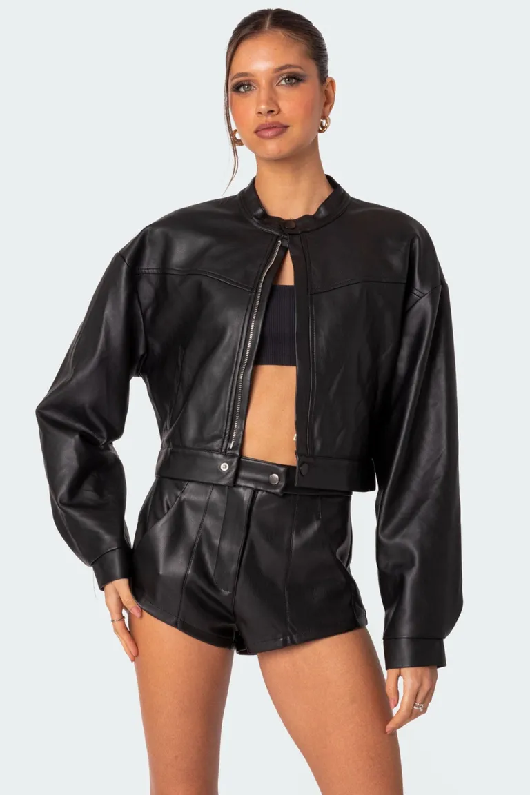 Campera corta cuero sintético ramona de Edikted en Chaquetas para argentina