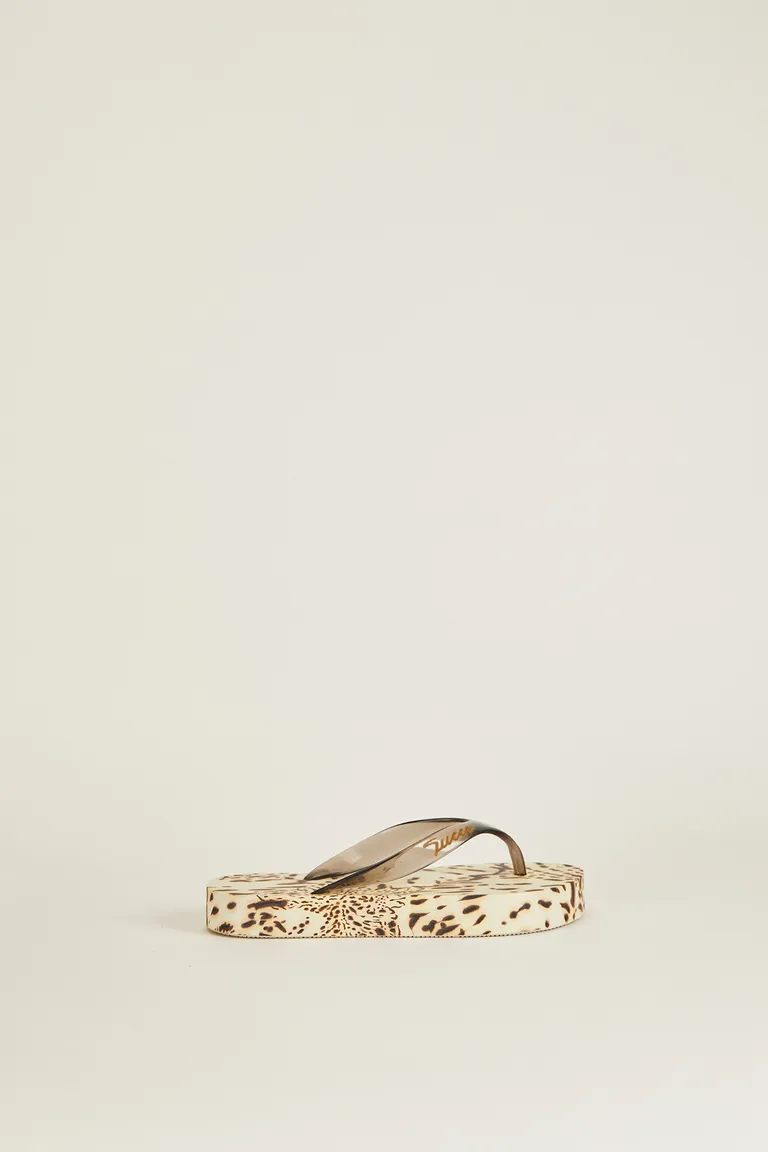 Ojotas de verano con un diseño exclusivo y distintivo de Tucci en Ojotas para argentina