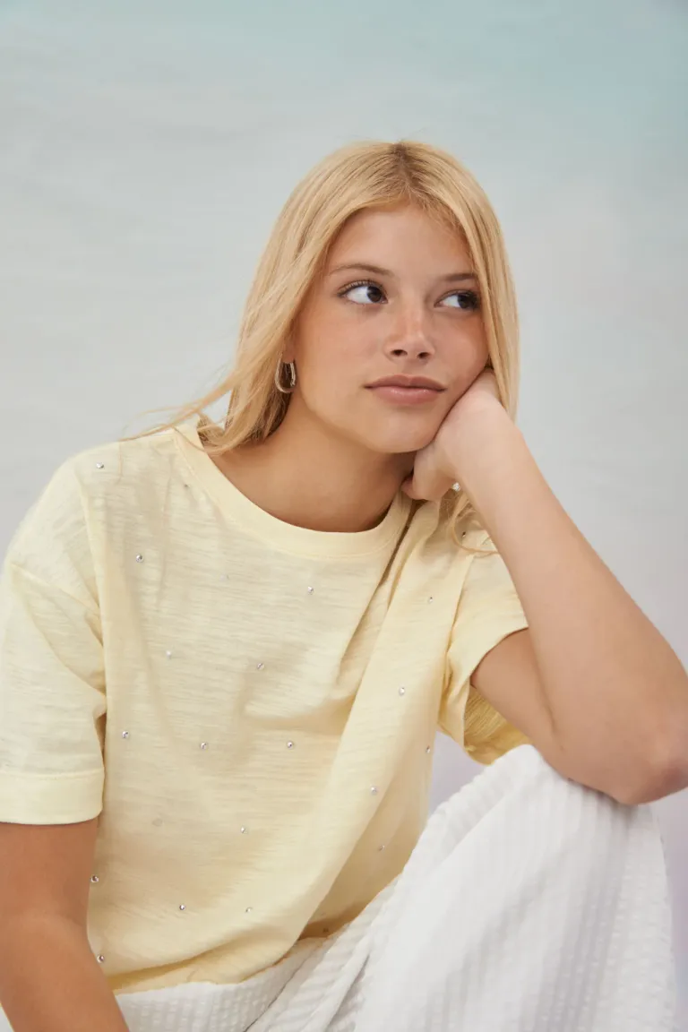 Remera básica de algodón en color natural para mujer de Apricot en Remeras para argentina