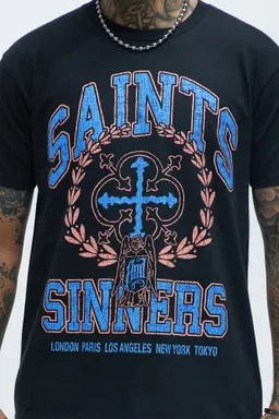 Remera santos pecadores de Fashion Nova en Remeras y Polos para argentina