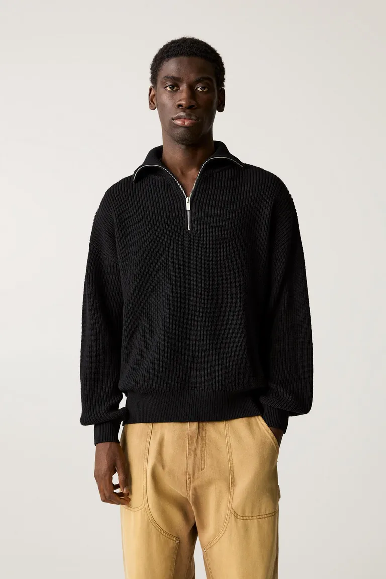 Sweater cuello cremallera de Pull&Bear en Buzos y Sweaters para argentina