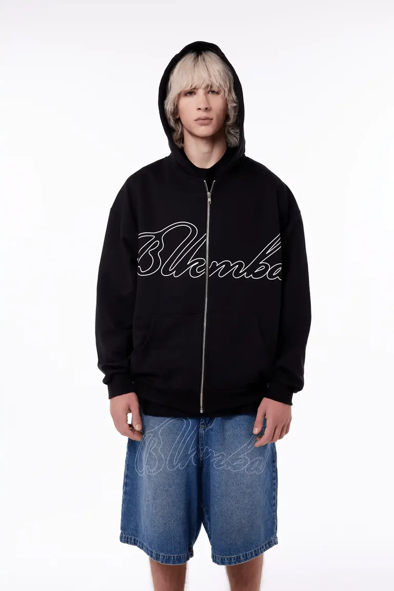 Hoodie negro con estampa BLKMBA - Prenda de abrigo versátil y moderna de Black Mamba en Buzos y Sweaters para argentina