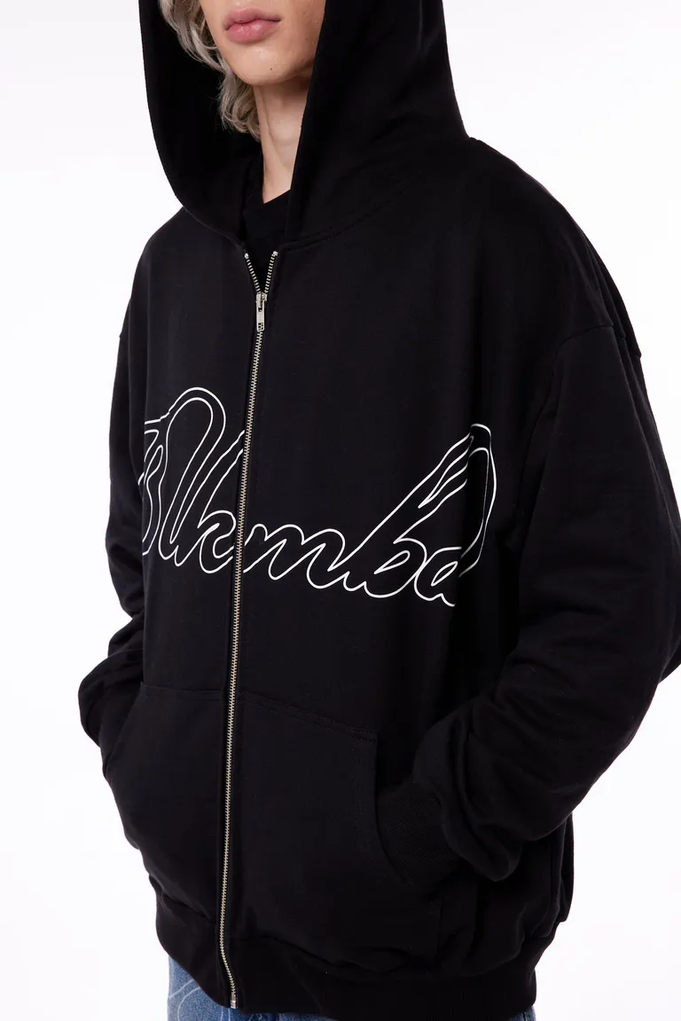 Hoodie negro con estampa BLKMBA - Prenda de abrigo versátil y moderna de Black Mamba en Buzos y Sweaters para argentina