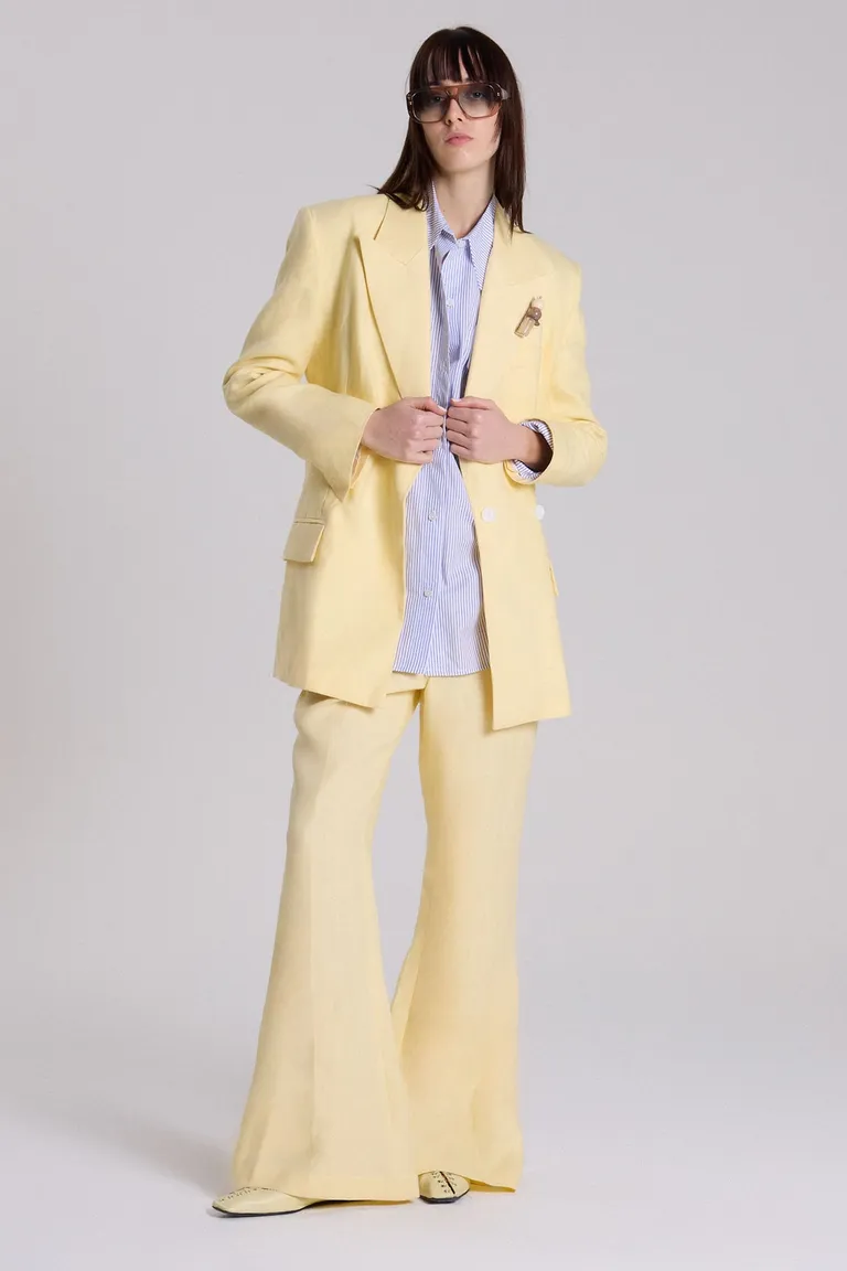 Saco slim de lino en color amarillo para mujer de Maria Cher en Blazers para argentina