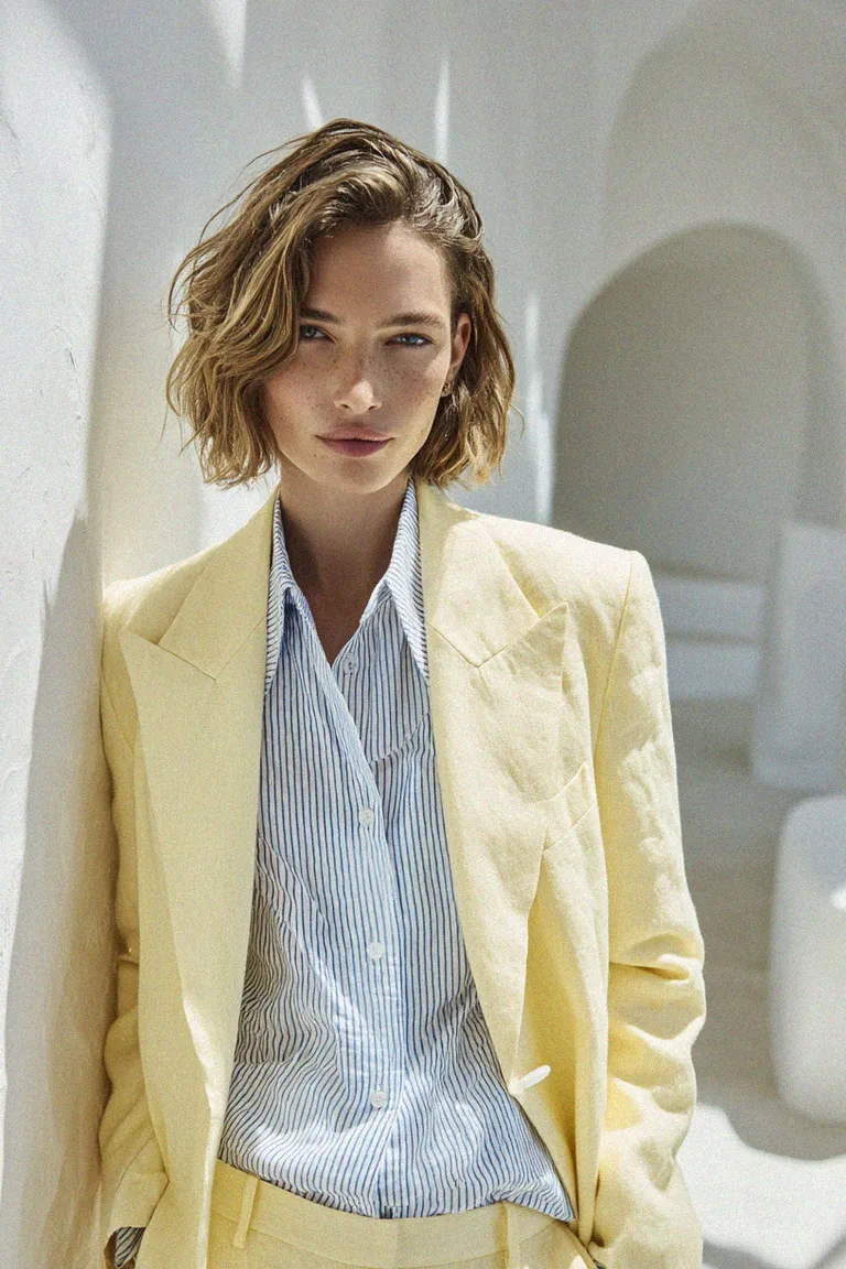 Saco slim de lino en color amarillo para mujer de Maria Cher en Blazers para argentina