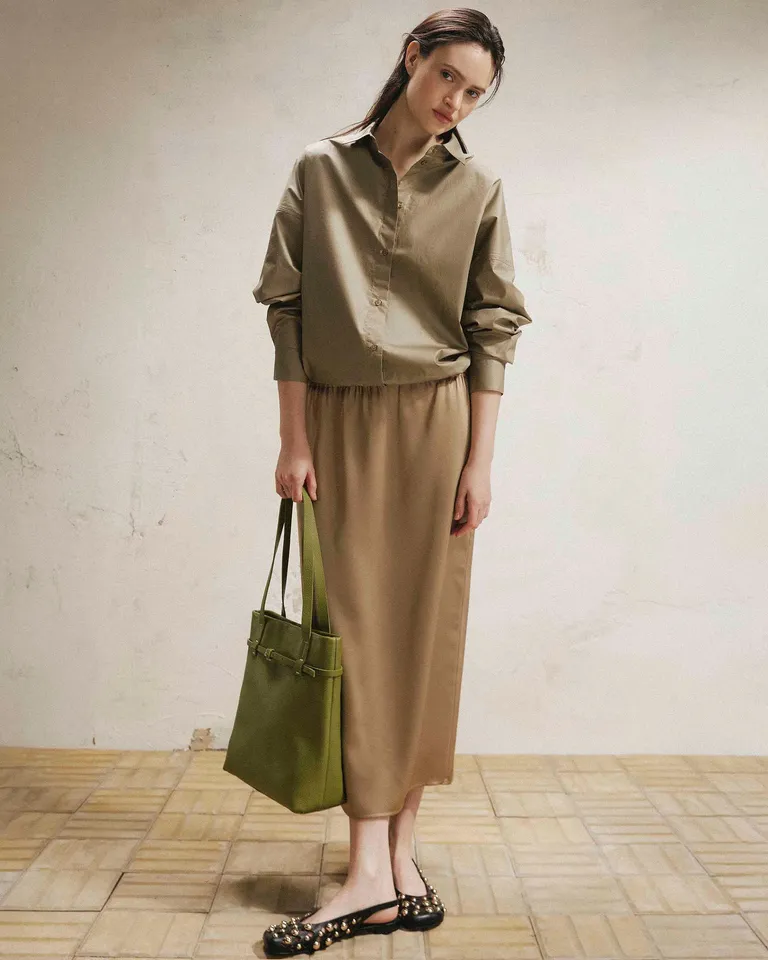 Elegante Cartera Tote en Cuero Graneado Verde con Detalle de Hebilla de Prüne en Bolsos y Carteras para argentina