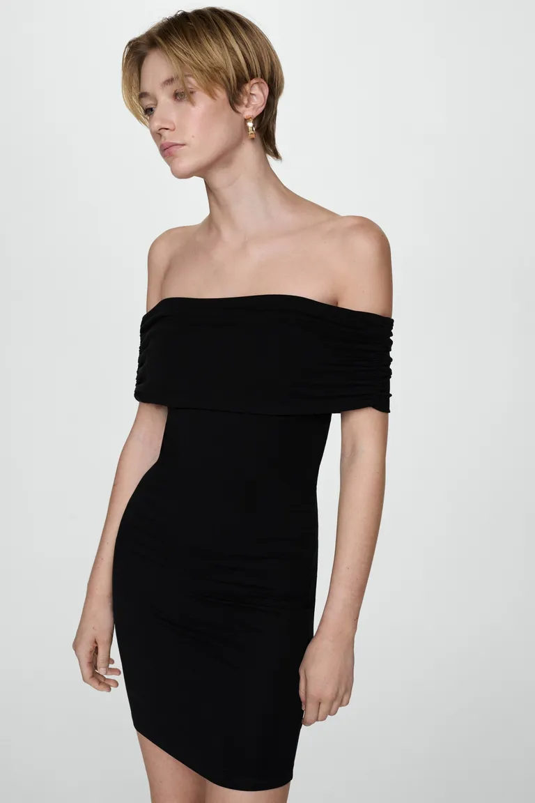 Vestido hombros descubiertos de Mango en Vestidos para argentina