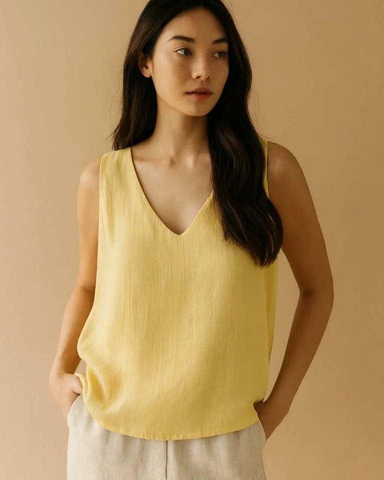 Musculosa de seda bambula con escote en V para mujer de Hesed en Tops para argentina