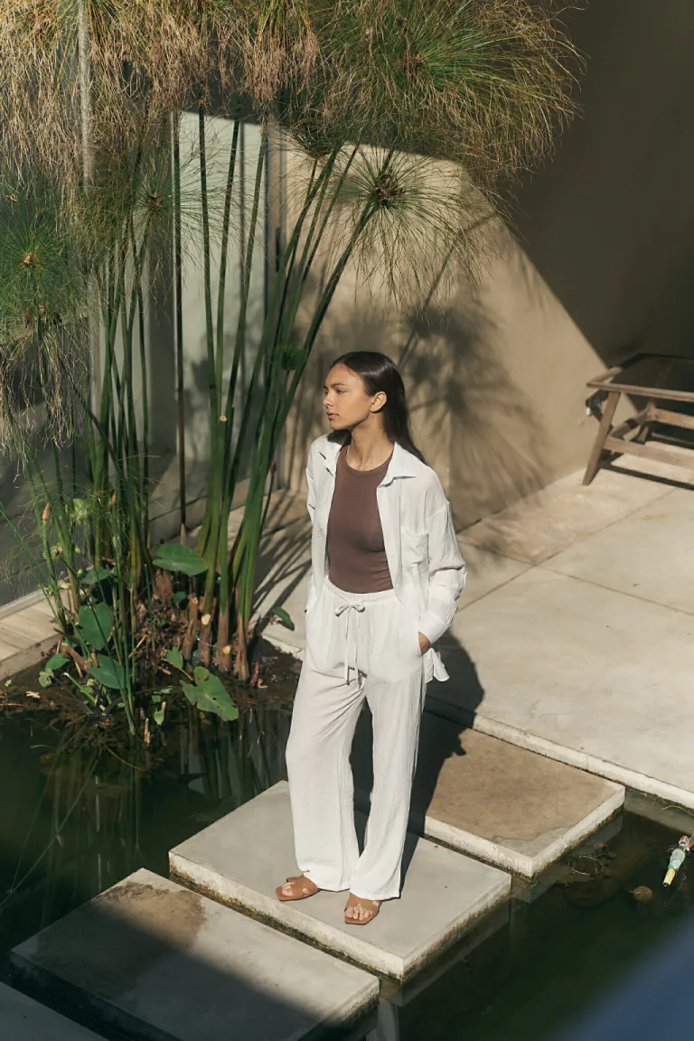 Pantalón ancho de rayon con bolsillos laterales para mujer de Lemmon en Pantalones para argentina