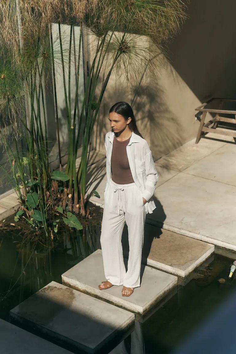 Pantalón ancho de rayon con bolsillos laterales para mujer de Lemmon en Pantalones para argentina