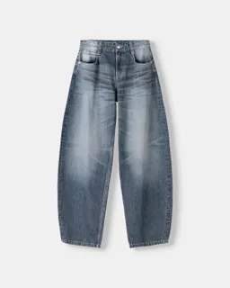 Jeans baggy barrel de Bershka en Pantalones para argentina