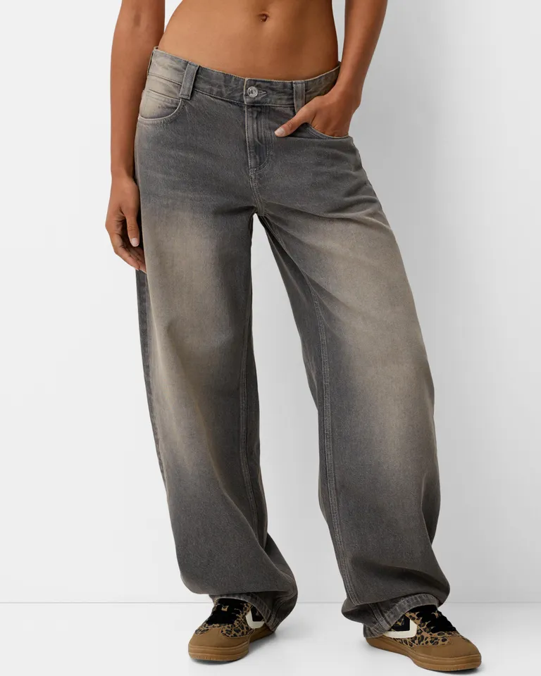 Jeans baggy barrel de Bershka en Pantalones para argentina