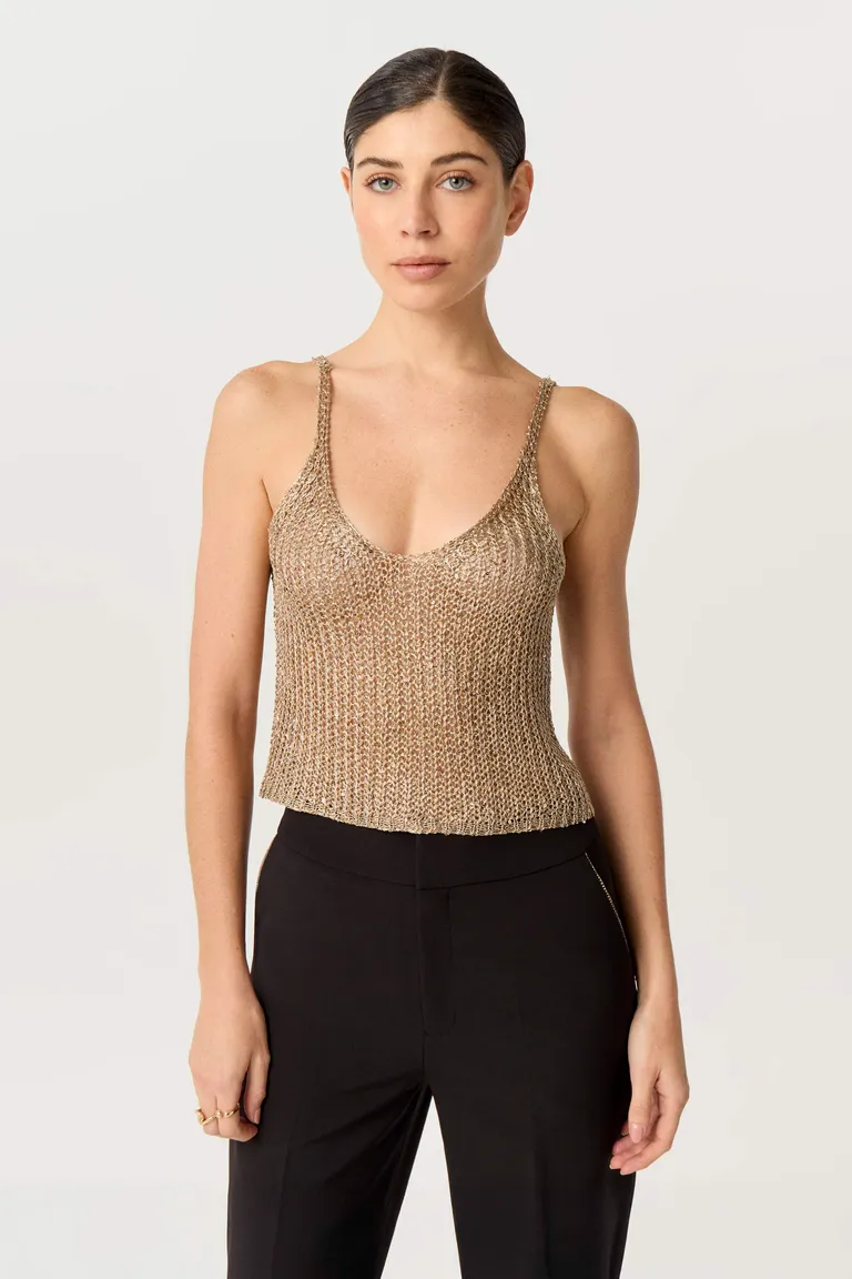 Top tejido con doble escote en V y breteles finos para eventos y fiestas de Markova en Tops para argentina