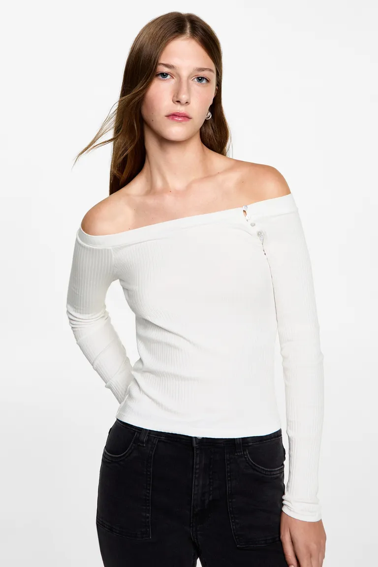 Remera hombros descubiertos de Mango Teen en Tops para argentina