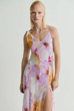 Vestido floral tirantes asimétricos de Mango en Vestidos para argentina