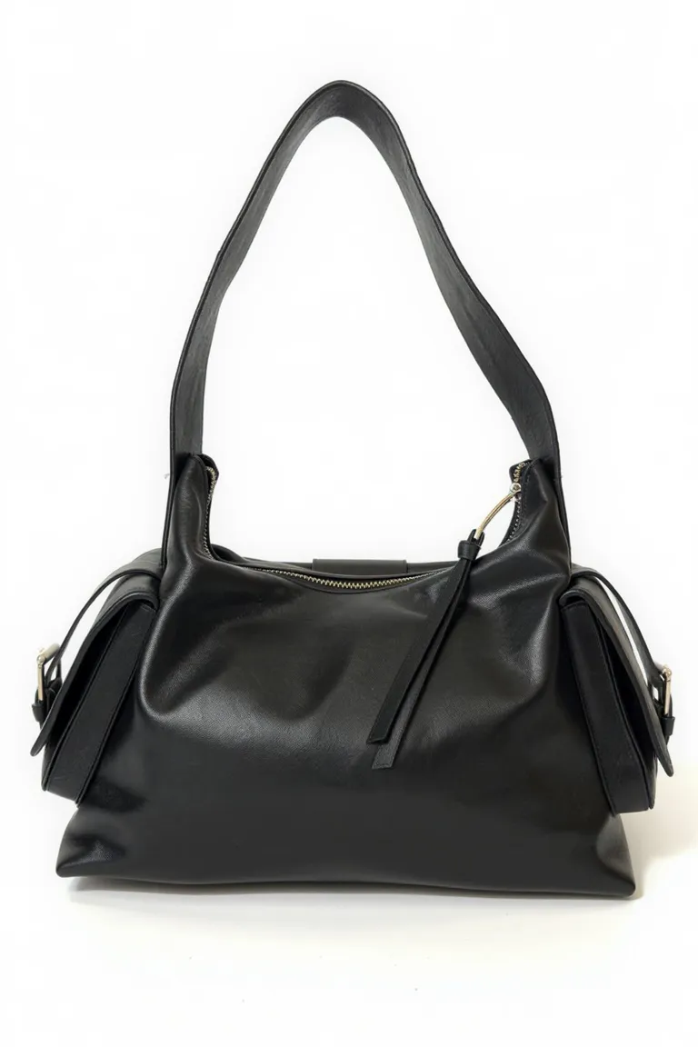 Minibag de Cuero Negro con Detalles Personalizados de Maria Cher en Bolsos y Carteras para argentina