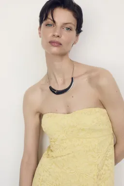Vestido encaje palabra honor de Mango en Vestidos para argentina
