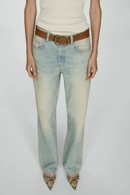 Jeans rectos tiro medio de Mango en Pantalones para argentina