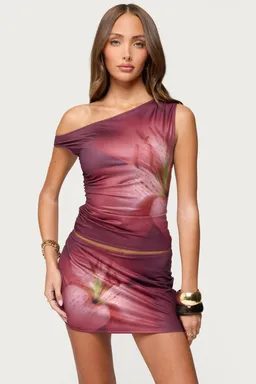 Top off shoulder tigre flores de Edikted en Tops para argentina