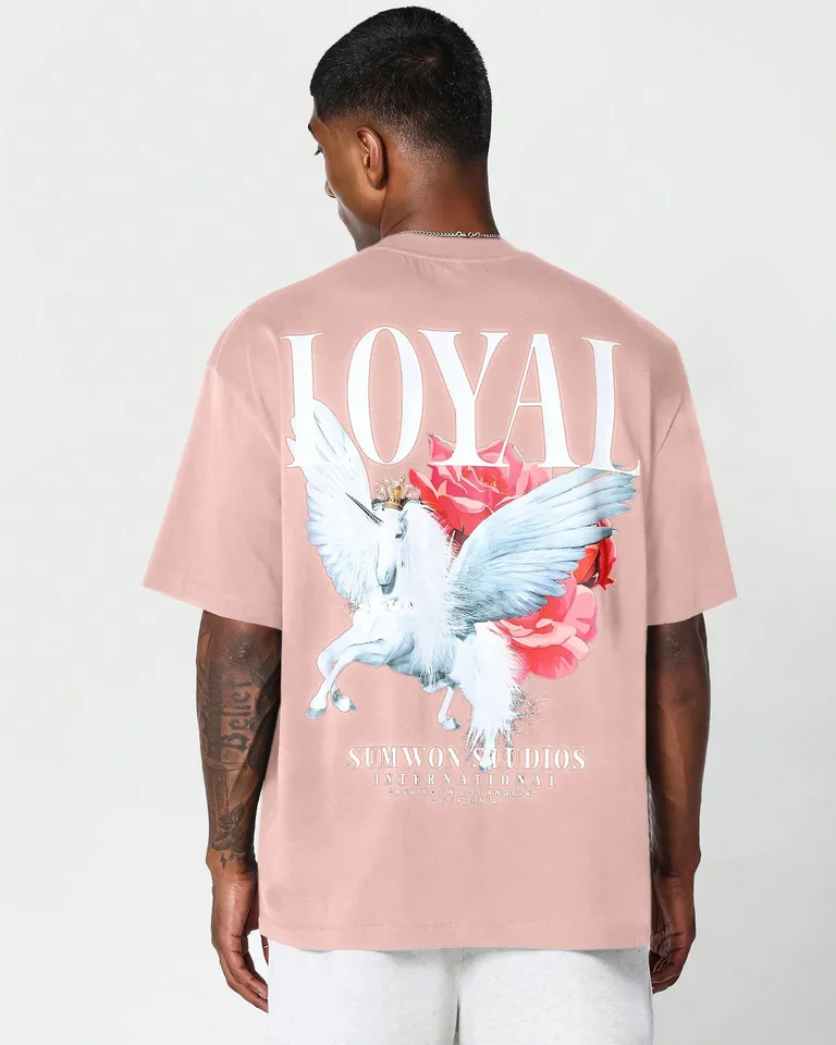 Remera alas studios international de Sumwon en Remeras y Polos para argentina