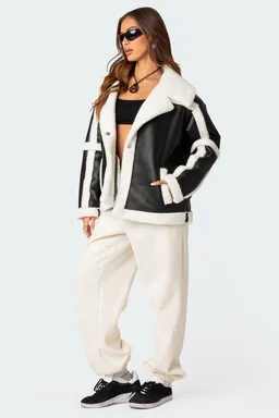 Rocki chaqueta shearling cuero sintético oversize de Edikted en Chaquetas para argentina