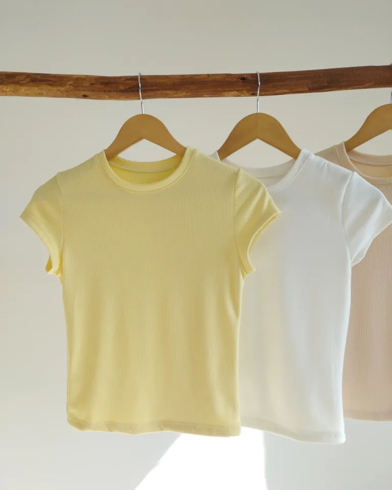 Remera básica de cuello redondo en tela Morley vintage, disponible en tallas M y L de Lemmon en Remeras para argentina