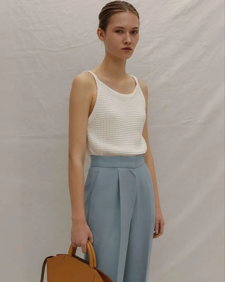 Musculosa de hilo y lycra con diseño de trenzado en la parte superior de Hesed en Tops para argentina