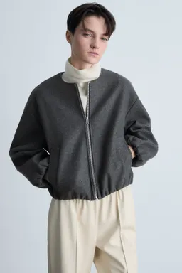 Campera bomber fruncida de Mango en Chaquetas para argentina