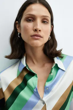 Camisa rayas satinada de Mango en Camisas para argentina