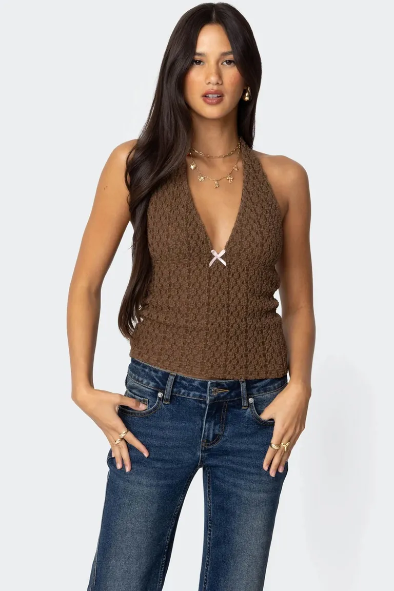 Top halter textura sauce de Edikted en Tops para argentina