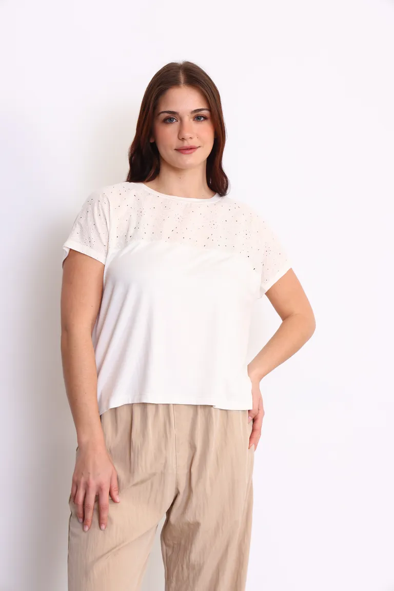 Remera de jersey suave y amplia para mujer de Yagmour en Remeras para argentina