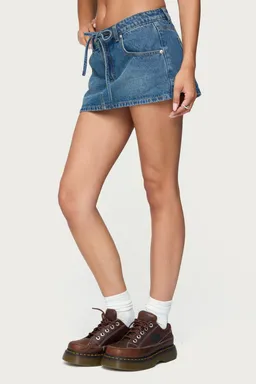 Minifalda short denim anudada de Edikted en Shorts para argentina