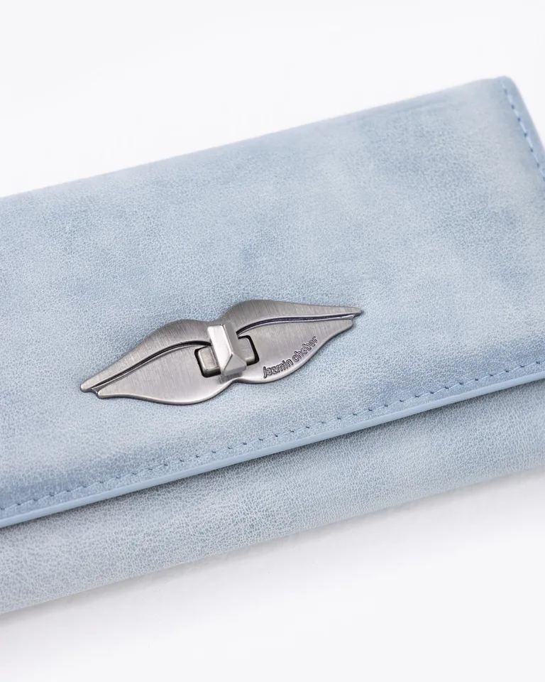 Billetera rectangular con cierre metálico frontal tipo labial y compartimentos internos para tarjetas de Jazmin Chebar en Billeteras y Monederos para argentina