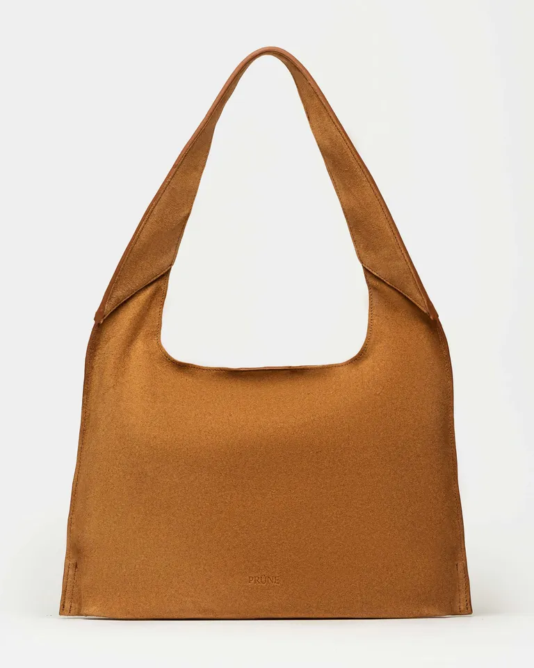 Bolso al hombro de cuero gamuza en estilo minimalista de Prüne en Bolsos y Carteras para argentina
