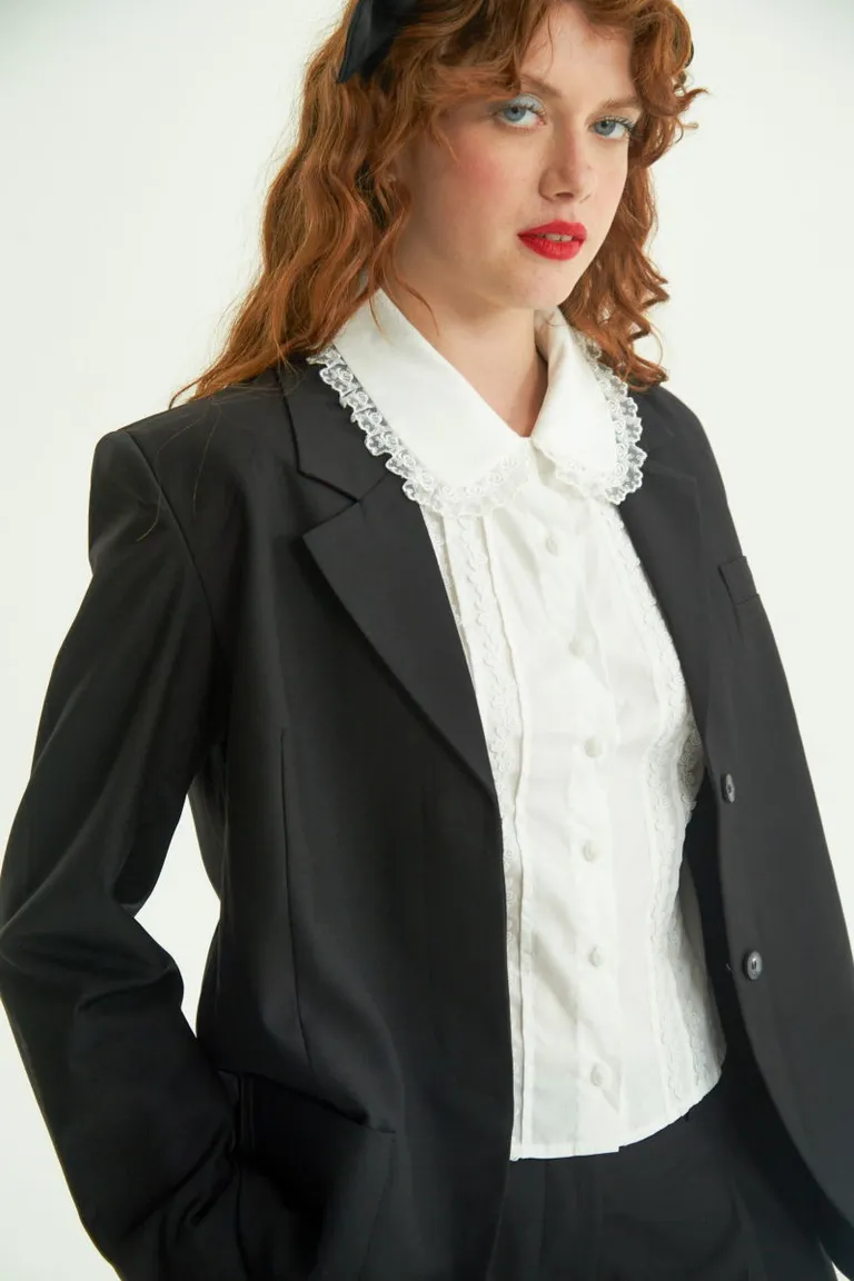 Saco sastre oversize con solapa y bolsillos para un estilo chic y relajado de Las Pepas en Blazers para argentina