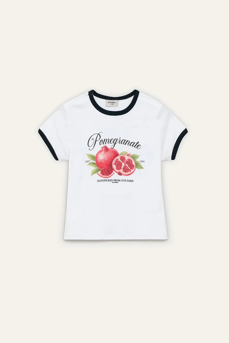 Remera de estampado de granada con escote redondo y vivos en mangas y cuello de 47 Street en Remeras para argentina