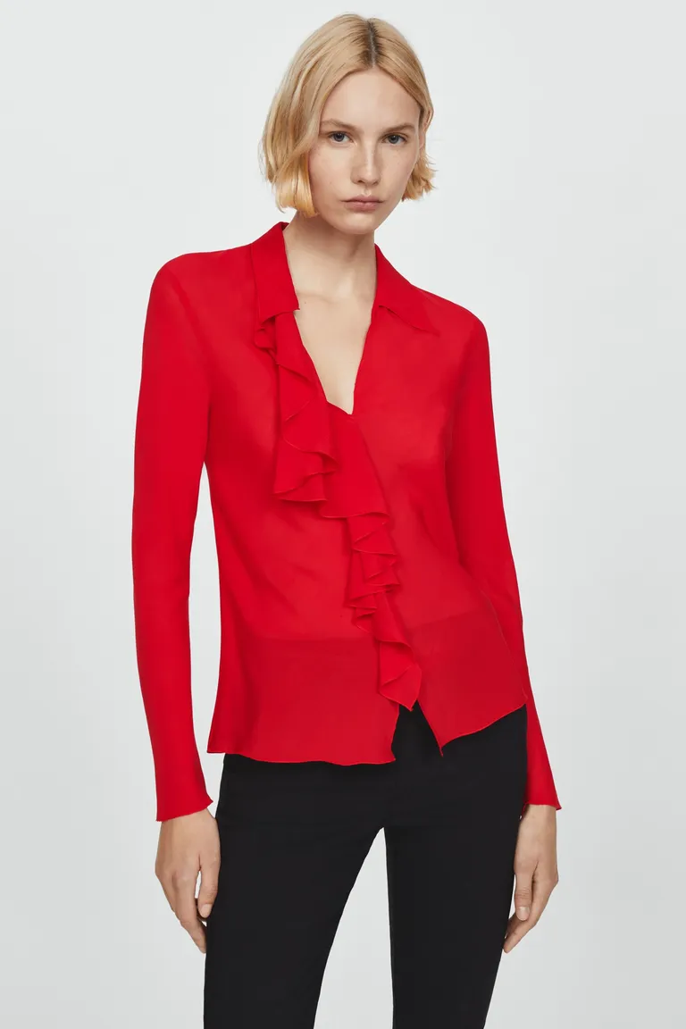 Blusa con volante escote de Mango en Blusas para argentina