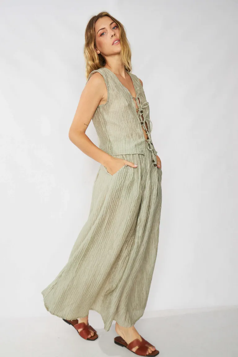 Falda plisada tableada con elástico en la cintura y bolsillos laterales de Belle en Faldas para argentina