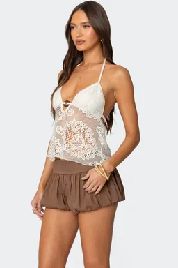Top halter crochet babydoll de Edikted en Tops para argentina