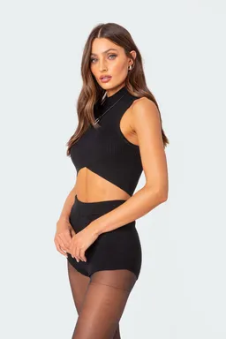Top tejido cuello alto marcus de Edikted en Tops para argentina