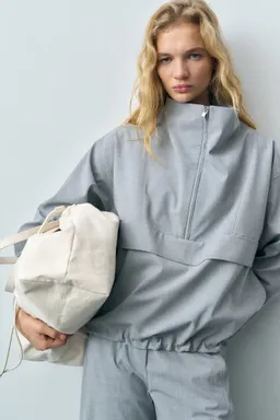 Parka oversize con cremallera de Mango en Chaquetas para argentina